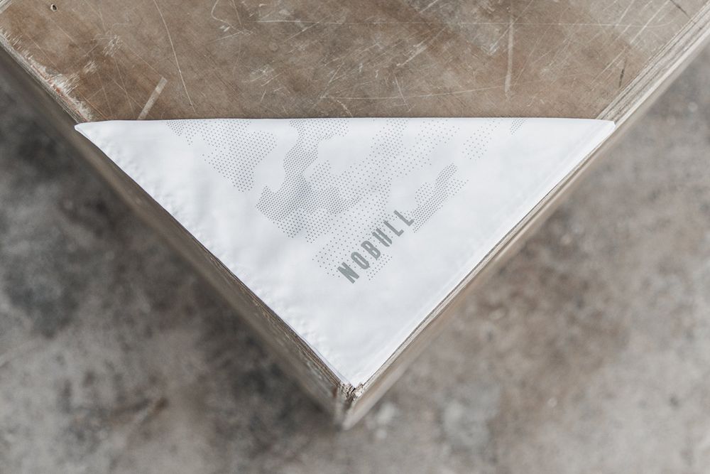 NOBULL Bandana - White Camo - Ireland (8601HSZQI)